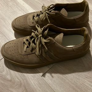 Tom Ford almost new brown sneakers
